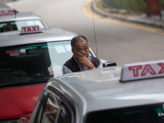 Турист по ошибке заплатил за такси в 100 раз больше
