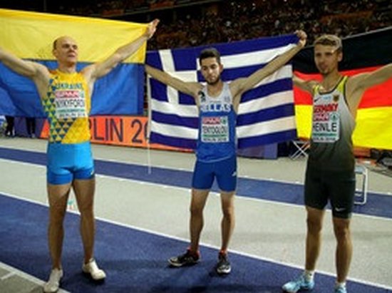 Украинец Никифоров сенсационно выиграл бронзу в прыжках в длину