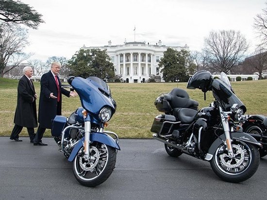 Байкеры намерены бойкотировать Harley-Davidson — Трамп