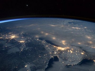 Астронавт показал вид с космоса на снежную бурю в США (фото, видео)