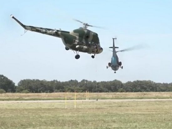 В Запорожье соревновались в вертолетном слаломе (видео)