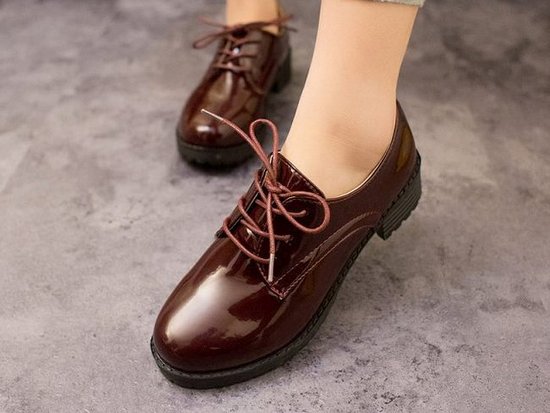 Кожаные туфли для девочки: преимущества обуви из кожи