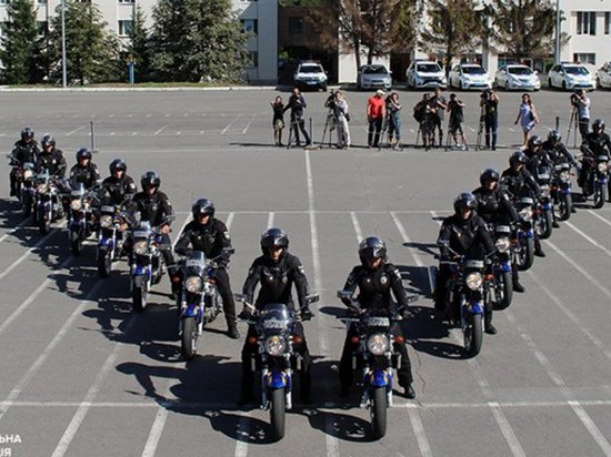 В Киеве появились полицейские на мотоциклах