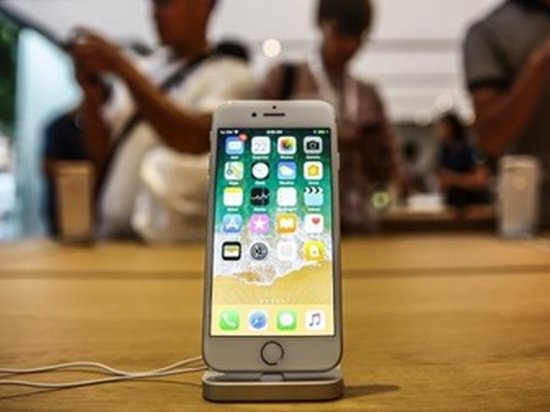 Компания Apple обнаружила дефект в iPhone 8
