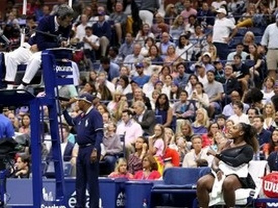 Серена Уильямс оштрафована на $17 тыс за поведение в финале US Open