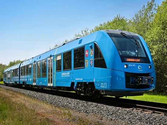 В Германии выполнил тестовый рейс поезд на водородном топливе