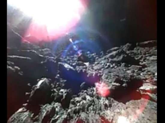 Японский зонд снял первое видео с астероида