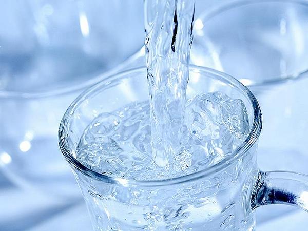 Доставка воды от компании «Crystal Clear Water»