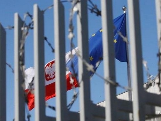 Суд ЕС обязал Польшу остановить судебную реформу