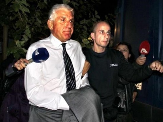 В Греции экс-министра обороны и экономики арестовали за коррупцию