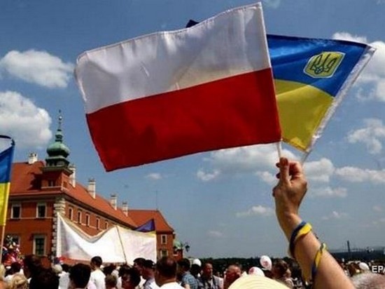Украинцев в Польше предупредили о готовящихся провокациях