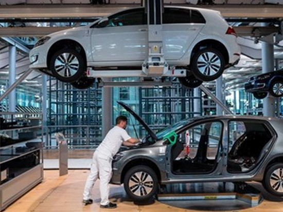 Volkswagen назвал размер инвестиций в электромобили