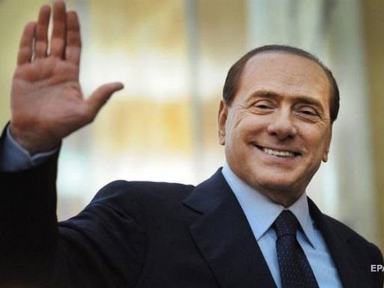 Берлускони предстанет перед судом по делу о проституции