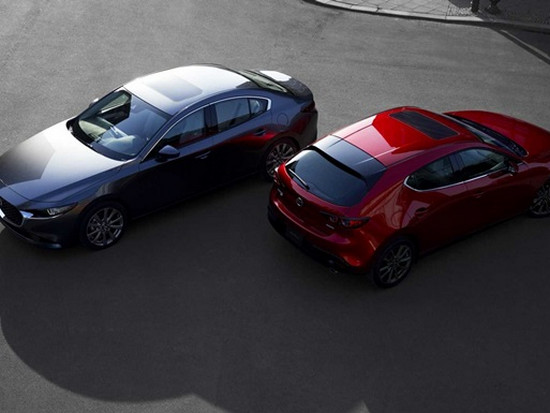 Mazda представила новое поколение «тройки»