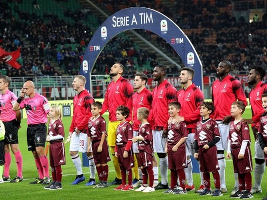 УЕФА наказал Милан: клуб не получит 12 миллионов за Лигу Европы