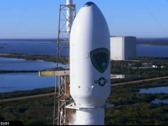 Компания SpaceX вывела на орбиту военный спутник США