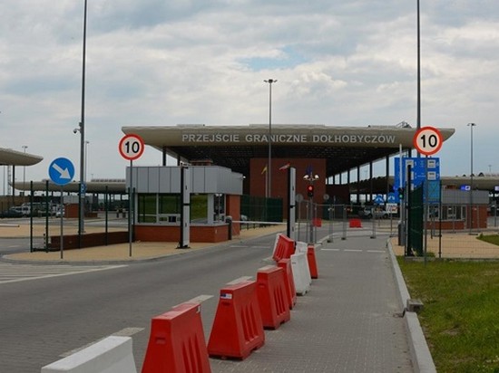 Польша закроет пешеходный пункт пропуска на границе с Украиной