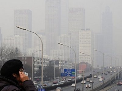 В Пекине намерены убрать с дорог более 200 тыс авто