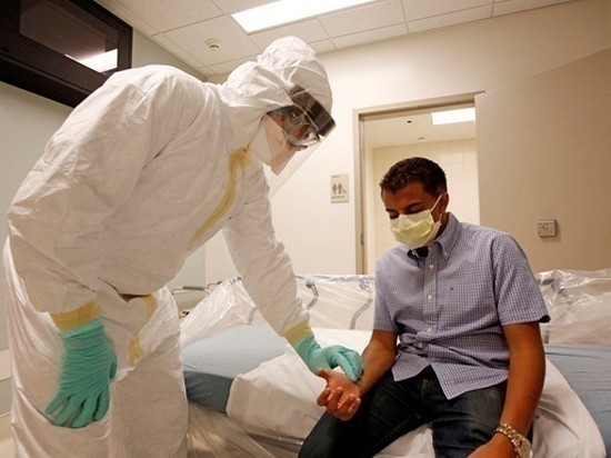 В Швеции госпитализировали мужчину с лихорадкой Эбола