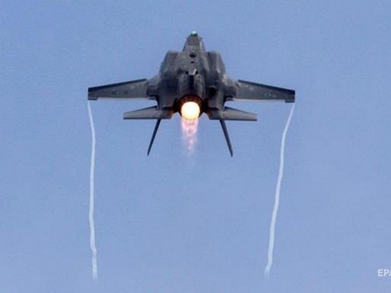 У американских истребителей F-35 нашли новые дефекты
