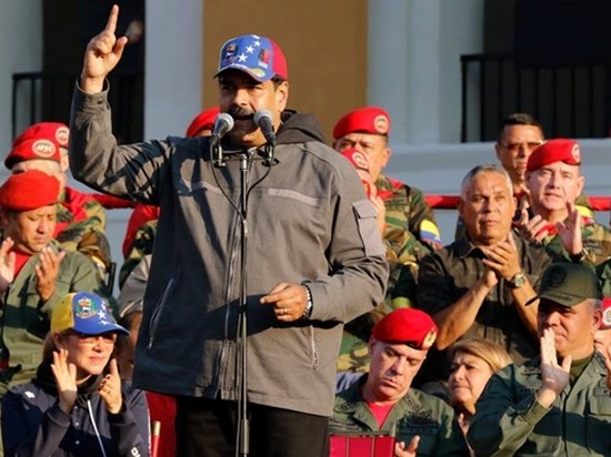 Мадуро дал старт масштабным военным учениям