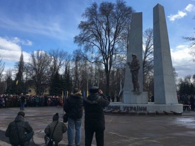 В Украине открыт первый памятник воинам АТО