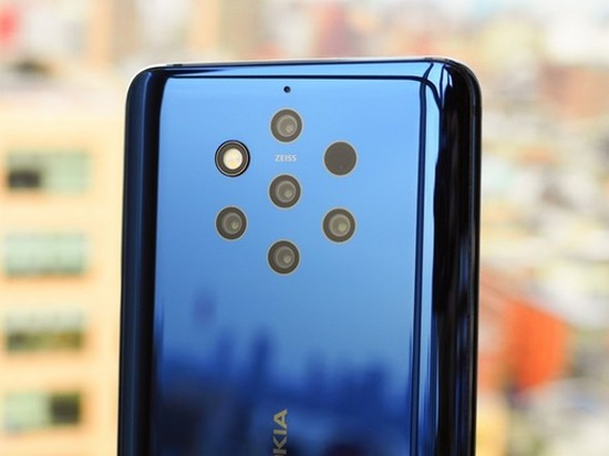 Nokia представила свой флагман с пятью камерами (фото)