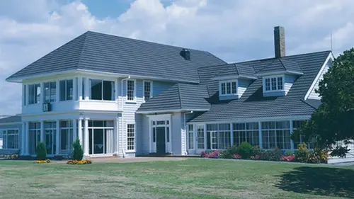 Композитная черепица: особенности и преимущества