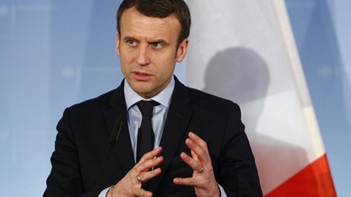 Во Франции сразу три министра ушли в отставку