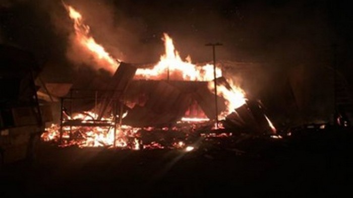 В Мукачево горят склады с древесиной (видео)