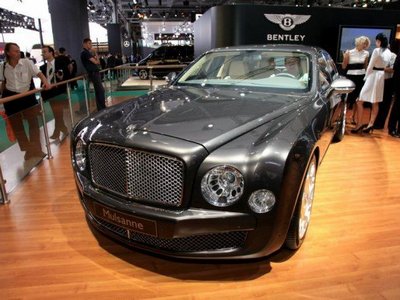 Авторынок РФ может остаться без Bentley и Ferrari из-за системы «ЭРА-ГЛОНАСС»