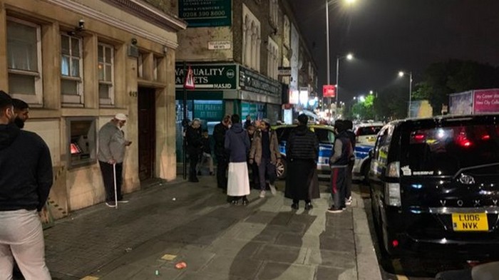 В мечети Лондона произошла стрельба