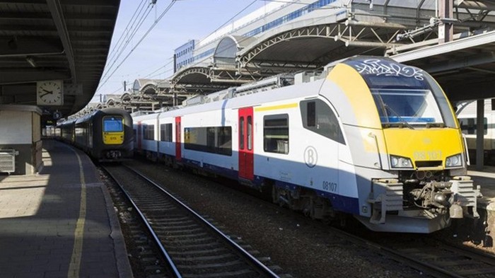 В Брюсселе остановилось движение поездов из-за бомжа