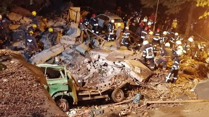 На месте взрыва в Киеве разбирают завалы – ГСЧС