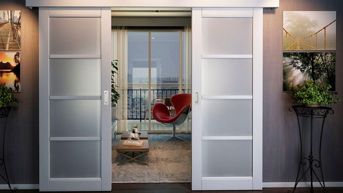 Двери раздвижные: преимущества и отличительные особенности