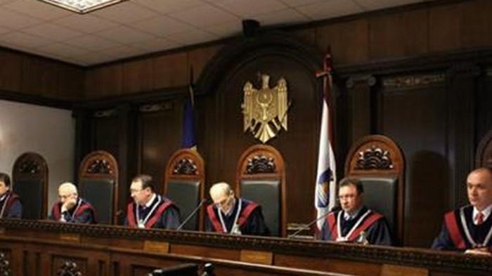 Конституционный суд Молдовы ушел в отставку