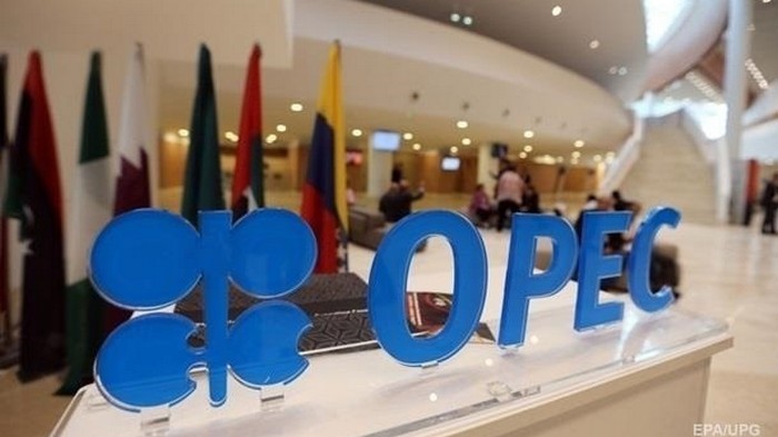 В ОПЕК согласовали продление сделки по сокращению добычи нефти