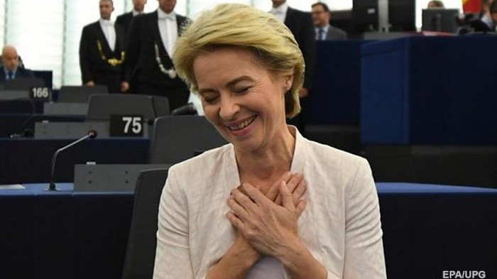 Еврокомиссию впервые возглавила женщина