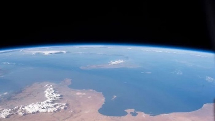 NASA показало зрелищные космические фото Земли