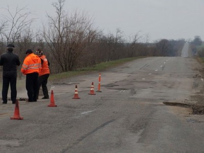 Петр Порошенко подписал закон о финансировании ремонта дорог