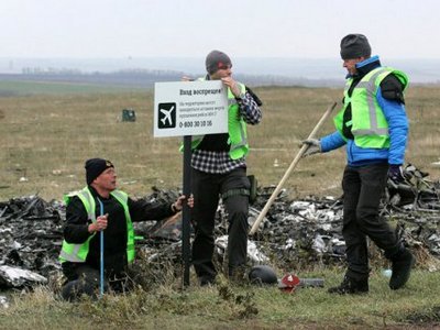 Родственники жертв MH17 подали иск против России