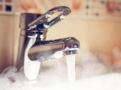 НКРЭКУ обнародовала обновленные тарифы на горячую воду для населения