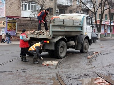 Мининфраструктуры назвало 90% украинских дорог безнадежными