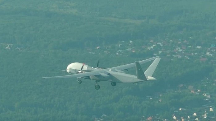 В РФ показали первый полет тяжелого дрона Альтиус (видео)