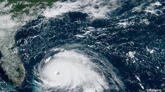 Ураган Дориан усилился до максимальной категории
