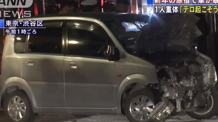 В Японии автомобиль врезался в толпу: есть пострадавшие