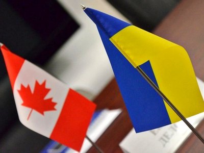 Правительство Канады рассмотрит петицию об отмене виз для украинцев