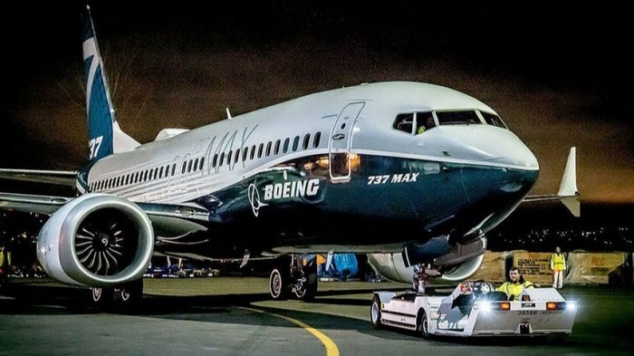Авиакомпании возобновляют полеты на проблемном Boeing 737 Max