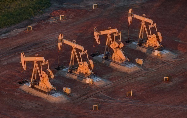 Мировые цены на нефть падают на новостях из США