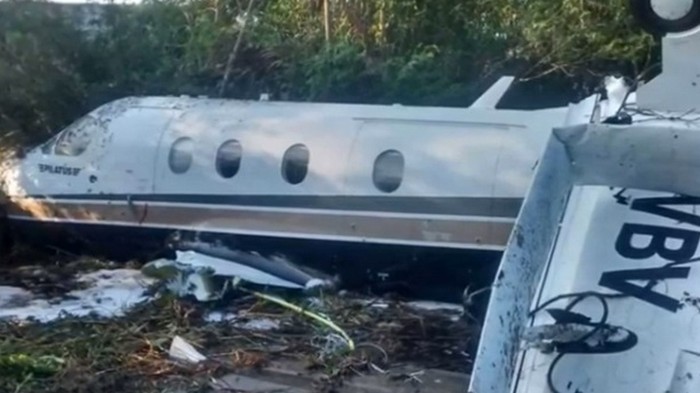 В США при крушении самолета погибли девять человек